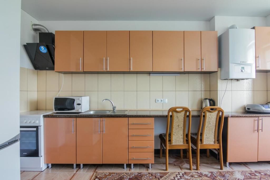 Апартаменты Rooms with Fortetsya View 2 Каменец-Подольский-33